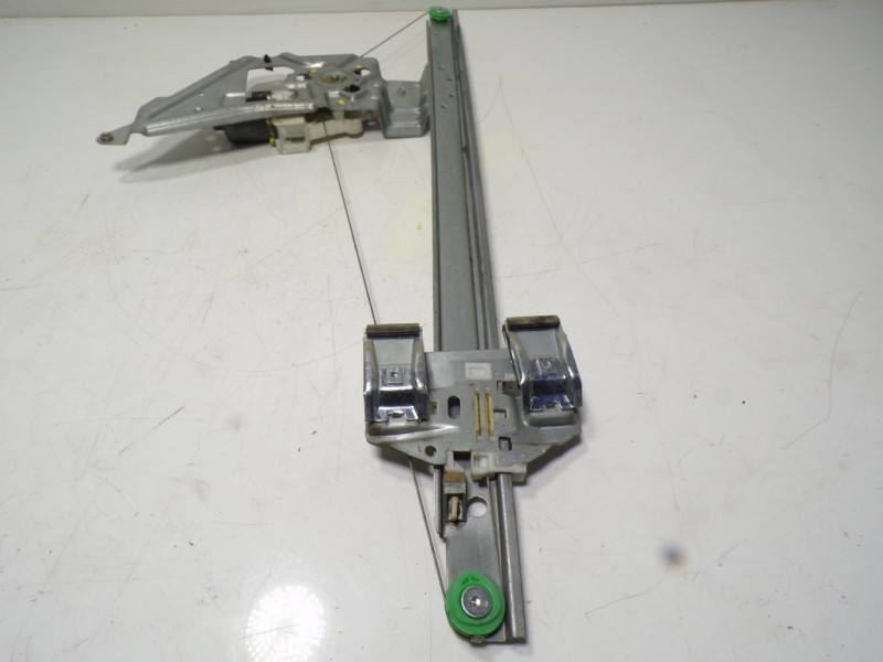 Recambio de elevalunas delantero izquierdo para volkswagen crafter caja cerrada 2.0 tdi referencia OEM IAM 2E0837401 A0068205442