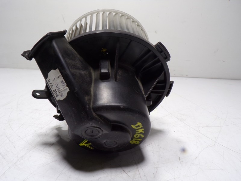 Recambio de motor calefaccion para volkswagen crafter caja cerrada 2.0 tdi referencia OEM IAM 2E0819987A  