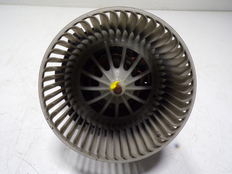 Recambio de motor calefaccion para volkswagen crafter caja cerrada 2.0 tdi referencia OEM IAM 2E0819987A  