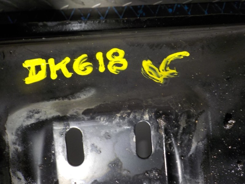 Recambio de puente delantero para volkswagen crafter caja cerrada 2.0 tdi referencia OEM IAM 2E0401031AN  