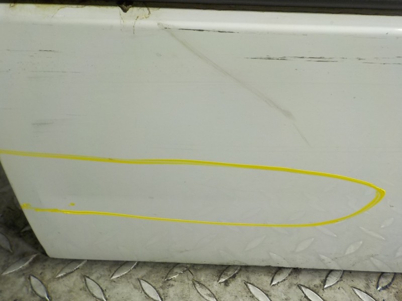 Recambio de puerta lateral derecha para volkswagen crafter caja cerrada 2.0 tdi referencia OEM IAM 2E1843108BF  