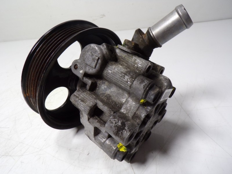 Recambio de bomba direccion para opel insignia berlina cosmo referencia OEM IAM  55563329 