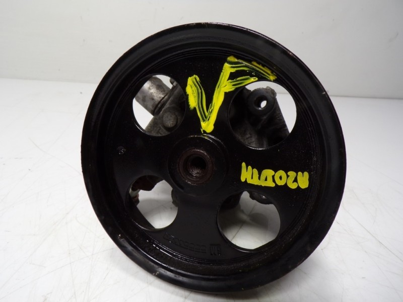 Recambio de bomba direccion para opel insignia berlina cosmo referencia OEM IAM  55563329 