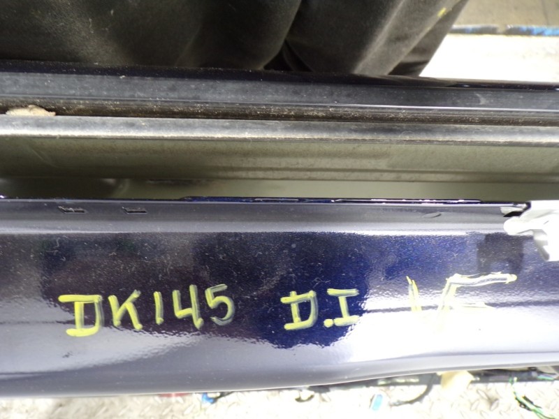 Recambio de puerta delantera izquierda para land rover discovery 2.7 td v6 cat referencia OEM IAM BDA780110  