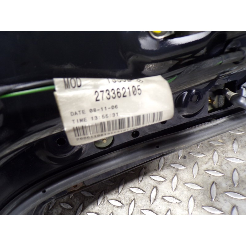 Recambio de porton trasero para land rover discovery 2.7 td v6 cat referencia OEM IAM BHA780070 273362105 