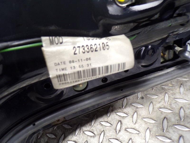 Recambio de porton trasero para land rover discovery 2.7 td v6 cat referencia OEM IAM BHA780070 273362105 