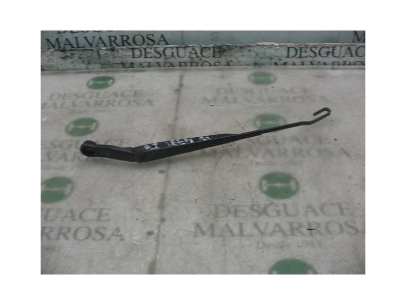 Recambio de brazo limpia delantero izquierdo para nissan micra (k12e) acenta referencia OEM IAM   