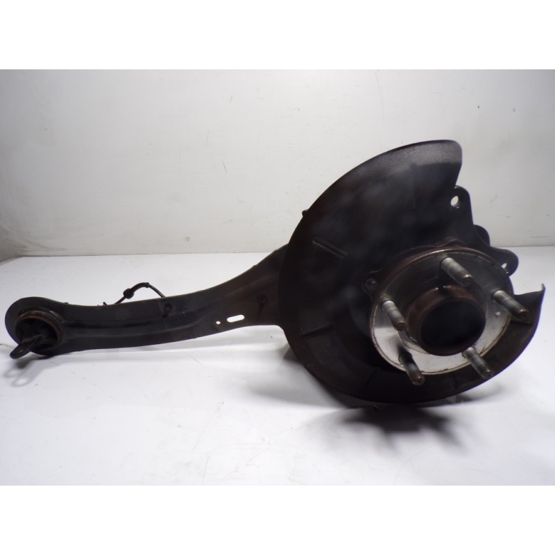 Recambio de mangueta trasera izquierda para ford focus turn. (cb8) 1.6 tdci cat referencia OEM IAM 1780077  