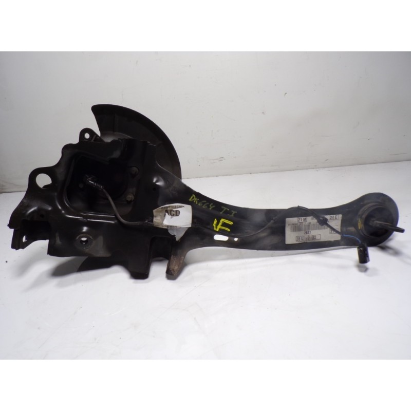 Recambio de mangueta trasera izquierda para ford focus turn. (cb8) 1.6 tdci cat referencia OEM IAM 1780077  