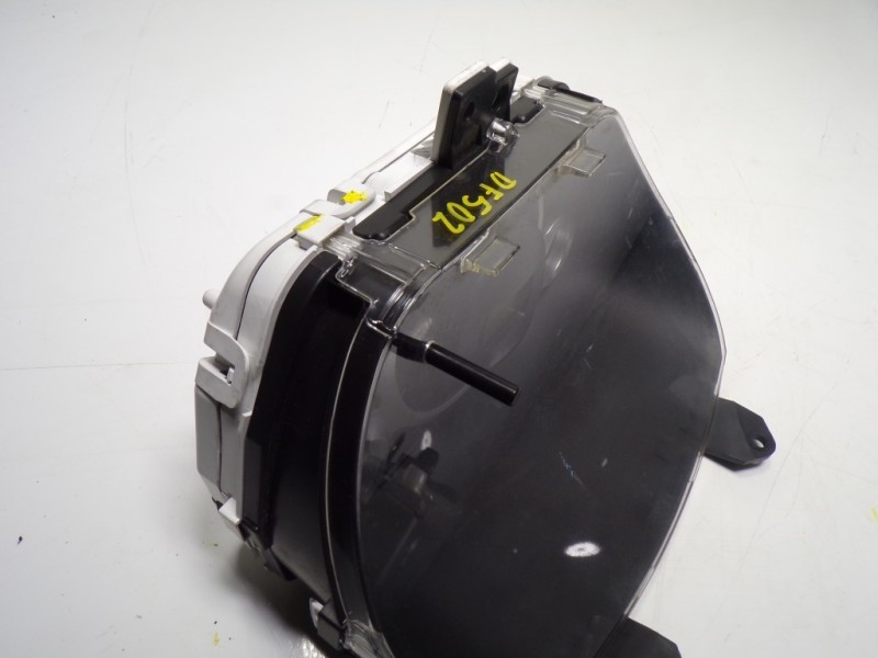 Recambio de cuadro instrumentos para citroën c-zero referencia OEM IAM 1613239180 MM0048301 