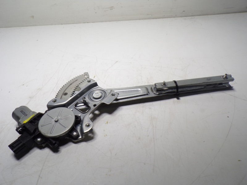 Recambio de elevalunas delantero derecho para citroën c-zero referencia OEM IAM 9222GX 605230 