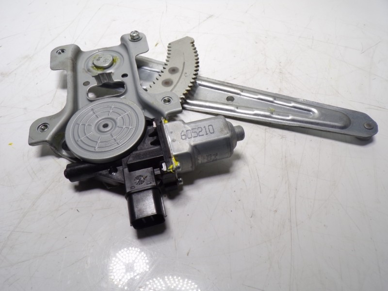 Recambio de elevalunas trasero derecho para citroën c-zero referencia OEM IAM 9224J2 605210 