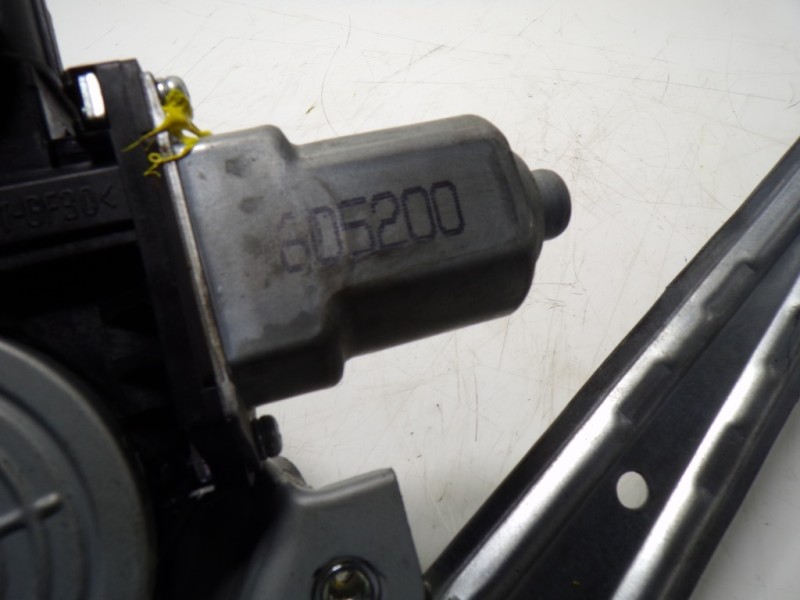 Recambio de elevalunas trasero izquierdo para citroën c-zero referencia OEM IAM 9223H8 605200 