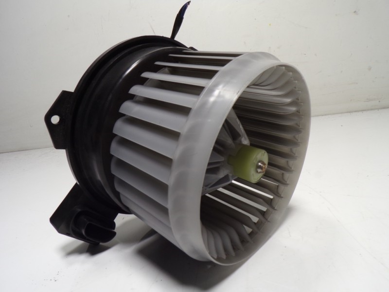 Recambio de motor calefaccion para citroën c-zero referencia OEM IAM 6441FC  