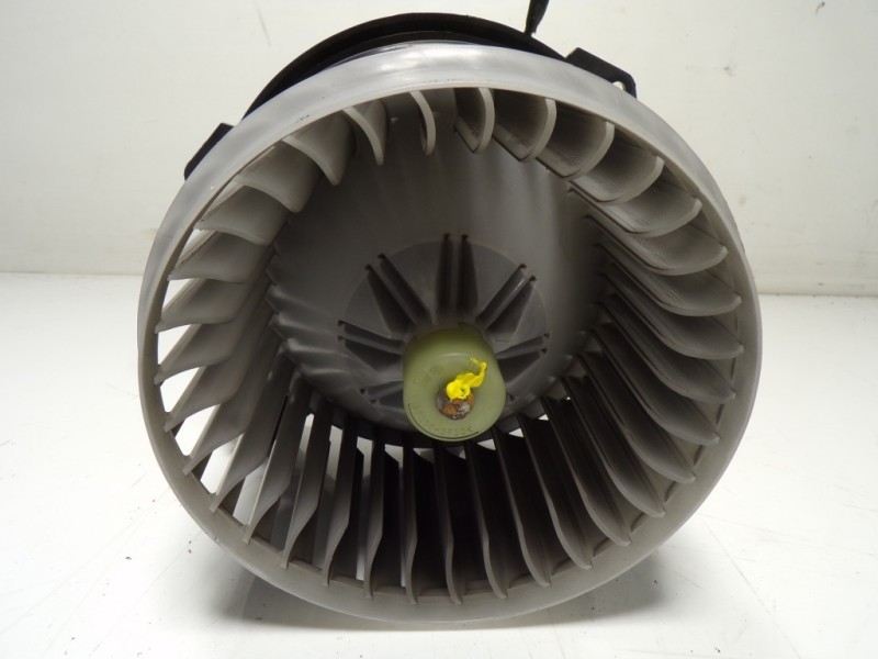 Recambio de motor calefaccion para citroën c-zero referencia OEM IAM 6441FC  