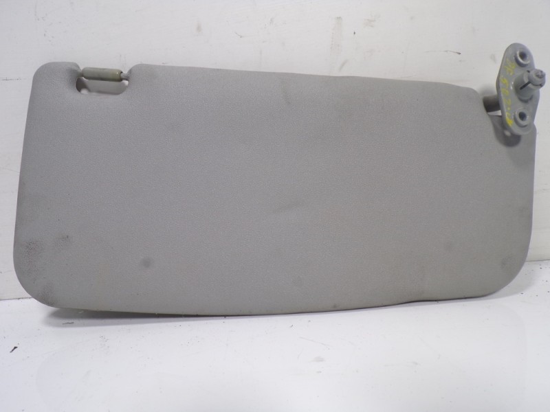 Recambio de parasol izquierdo para citroën c-zero referencia OEM IAM 8163GH  