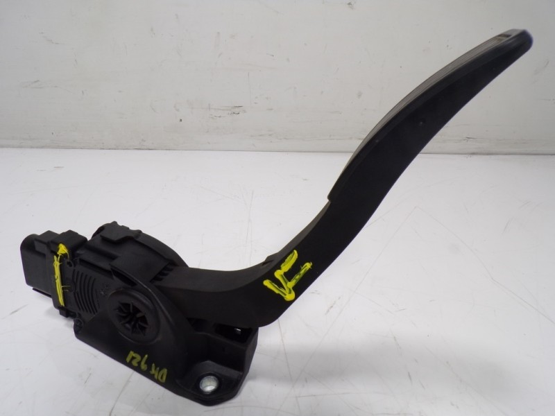 Recambio de potenciometro pedal para ford fiesta (cb1) 1.6 tdci cat referencia OEM IAM  8V219F836AA 