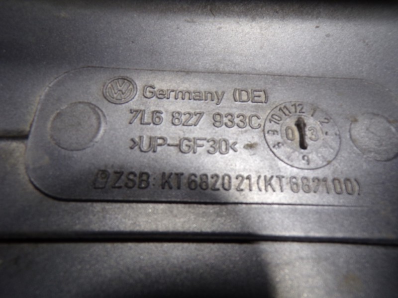 Recambio de aleron trasero para volkswagen touareg (7la) 2.5 tdi referencia OEM IAM 7L6827991 7L6827933C 