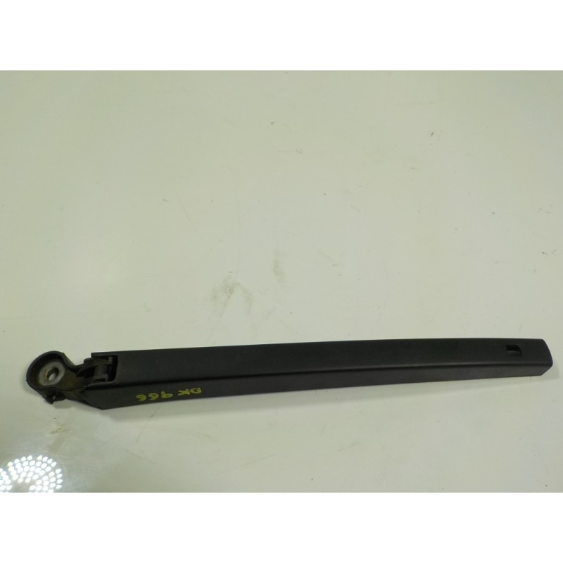 Recambio de brazo limpia trasero para skoda rapid 1.6 tdi dpf referencia OEM IAM 5JJ955707  