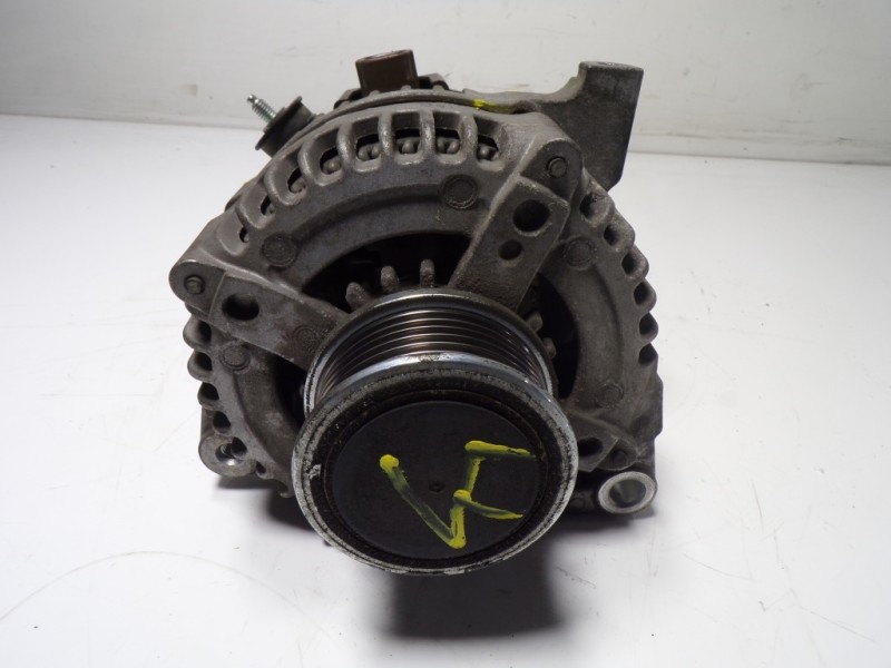 Recambio de alternador para toyota auris 1.4 turbodiesel cat referencia OEM IAM 270600N040 270600N040 