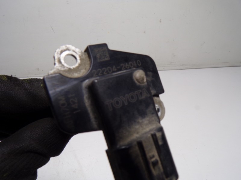 Recambio de caudalimetro para toyota auris 1.4 turbodiesel cat referencia OEM IAM 2220426010 2220426010 