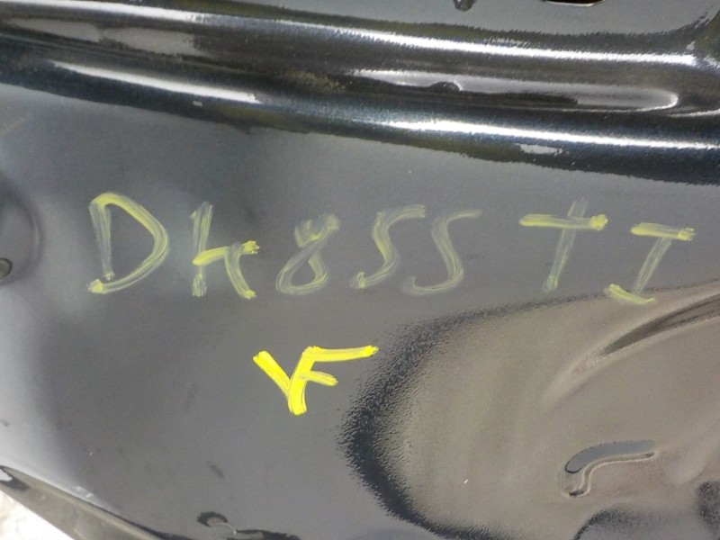 Recambio de puerta trasera izquierda para toyota auris 1.4 turbodiesel cat referencia OEM IAM 6700402260  