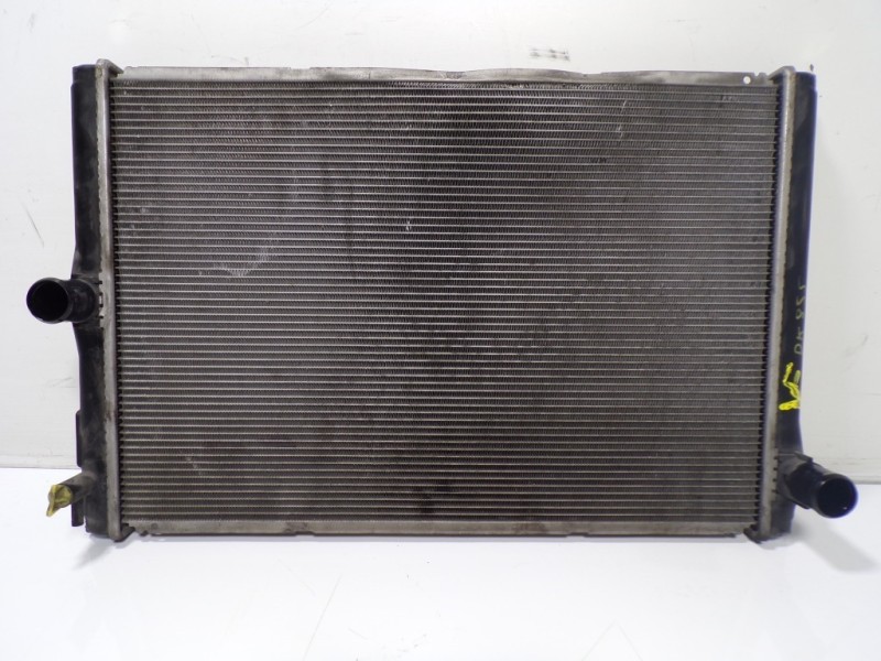 Recambio de radiador agua para toyota auris 1.4 turbodiesel cat referencia OEM IAM 164000N060 DT4221343070 