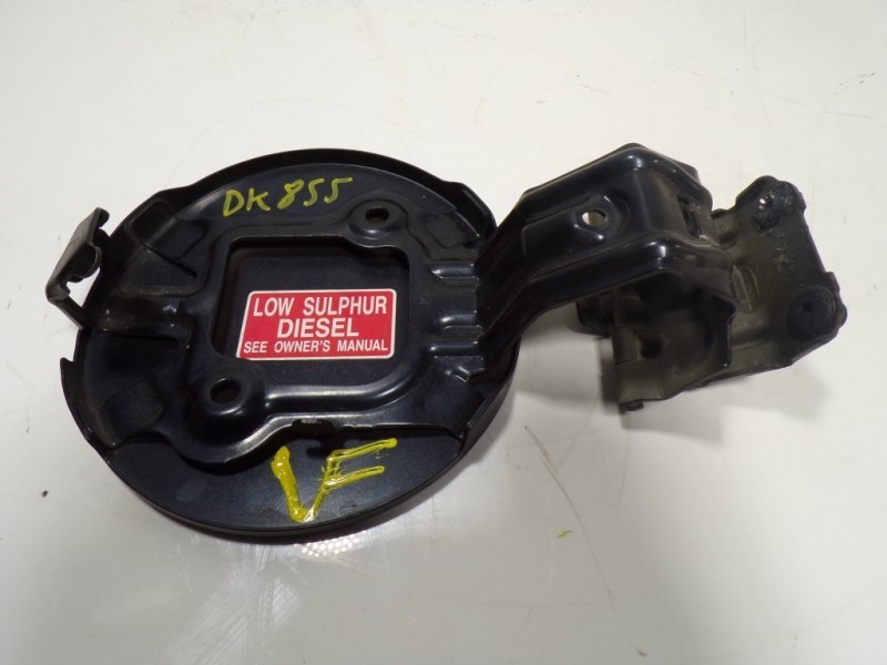 Recambio de tapa combustible para toyota auris 1.4 turbodiesel cat referencia OEM IAM 7735012480  