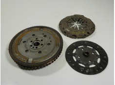Recambio de kit embrague para renault megane iv berlina 5p 1.3 tce referencia OEM IAM  302053062R  2