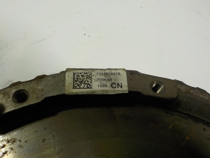 Recambio de kit embrague para renault megane iv berlina 5p 1.3 tce referencia OEM IAM  302053062R 