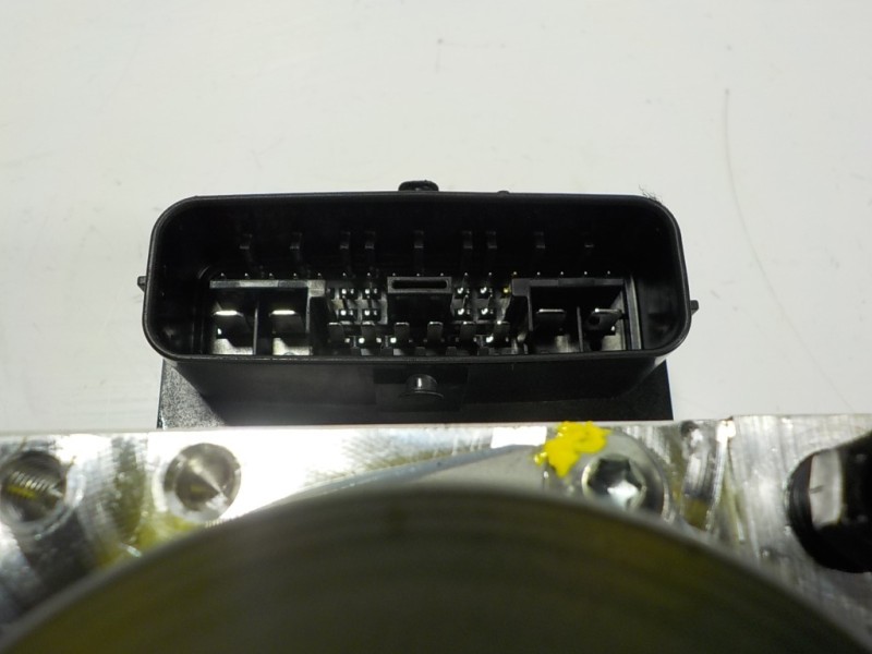 Recambio de abs para toyota corolla (e21) hybrid 90kw referencia OEM IAM 4405012E70 4451012600 11304041900