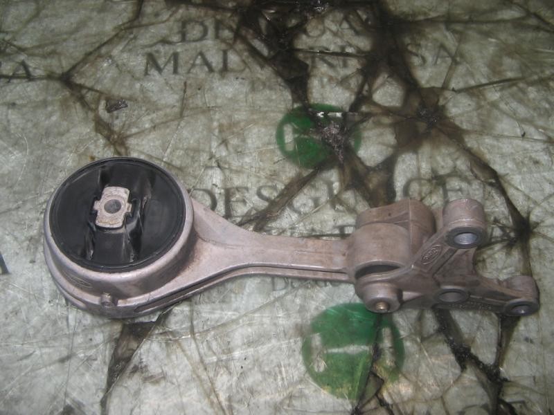 Recambio de soporte motor para ford fiesta berlina 1.8 diesel cat referencia OEM IAM   