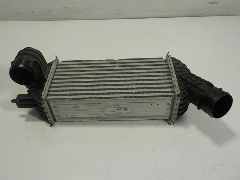 Recambio de intercooler para peugeot 5008 2.0 16v hdi fap cat (rhh / dw10cted4) referencia OEM IAM 0384P3 8ML376746591 