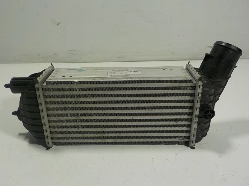 Recambio de intercooler para peugeot 5008 2.0 16v hdi fap cat (rhh / dw10cted4) referencia OEM IAM 0384P3 8ML376746591 
