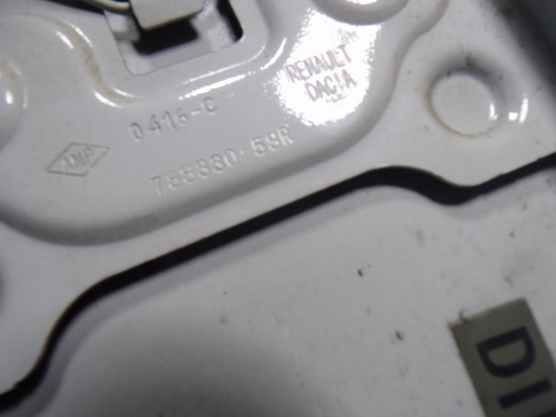 Recambio de tapa combustible para dacia dokker express 1.5 dci diesel fap cat referencia OEM IAM 788304700R 788880558R 