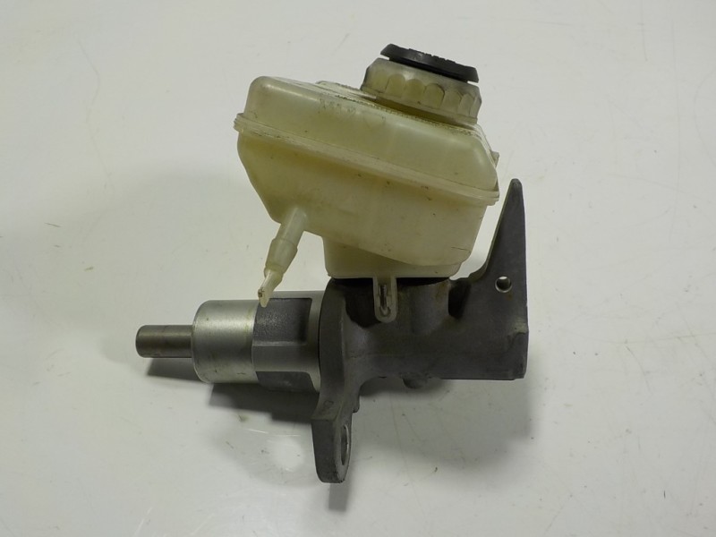 Recambio de bomba freno para audi a4 ber. (b8) 2.0 16v tdi referencia OEM IAM 8K0611301A 8K0611301A 