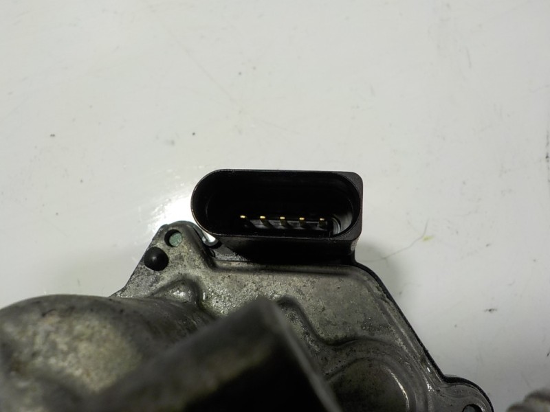 Recambio de caja mariposa para audi a4 ber. (b8) 2.0 16v tdi referencia OEM IAM  03L128063T A2C83076400