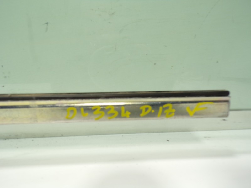 Recambio de cristal puerta delantero izquierdo para toyota c-hr hybrid dynamic referencia OEM IAM 68102F4010  