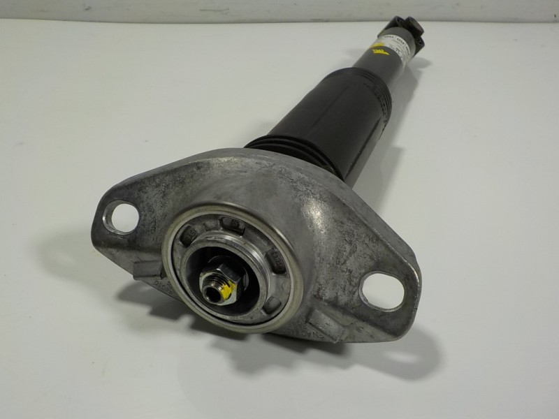 Recambio de amortiguador trasero izquierdo para toyota c-hr hybrid dynamic referencia OEM IAM 48530F9080 48530F4130 