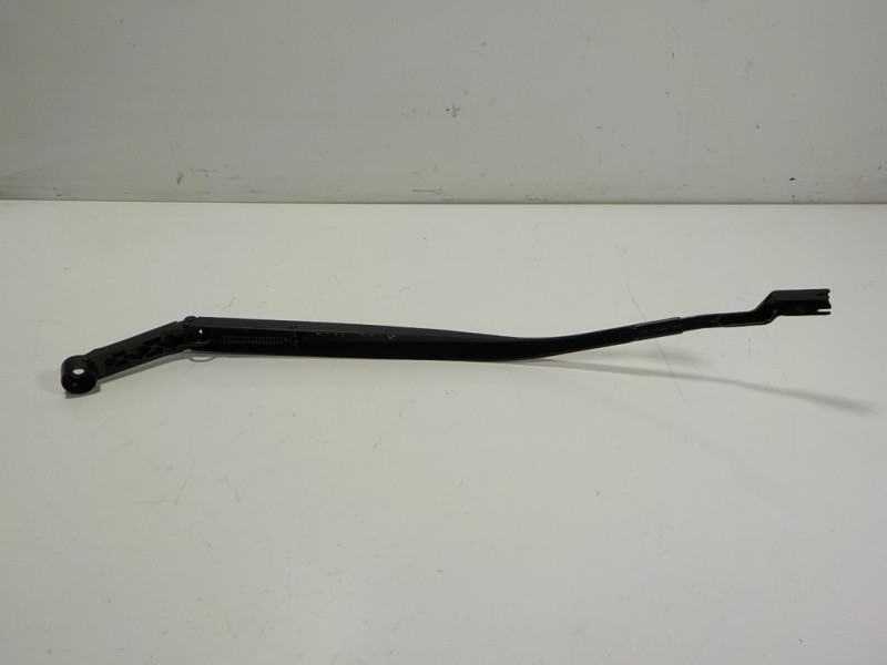 Recambio de brazo limpia delantero derecho para toyota c-hr hybrid dynamic referencia OEM IAM 85211F4011  