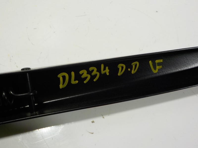 Recambio de brazo limpia delantero derecho para toyota c-hr hybrid dynamic referencia OEM IAM 85211F4011  