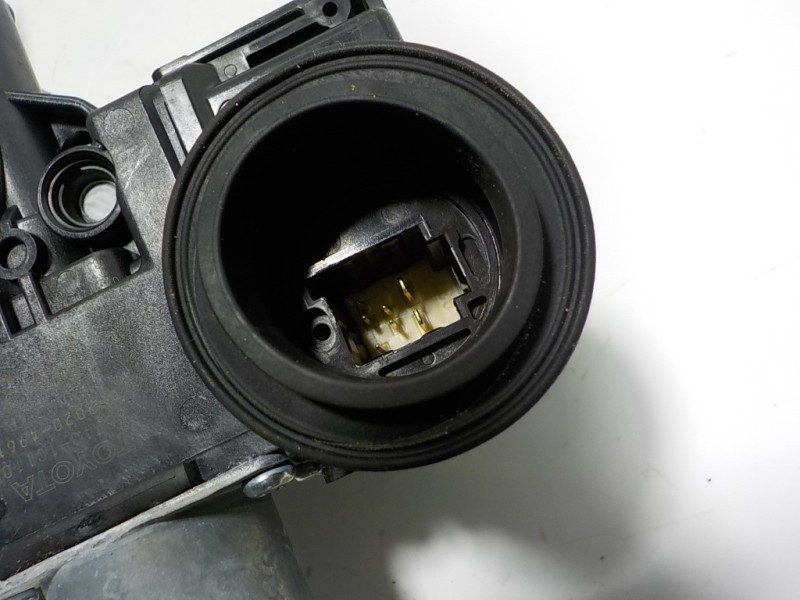 Recambio de elevalunas delantero derecho para toyota c-hr hybrid dynamic referencia OEM IAM 69810F4010 8571010110 