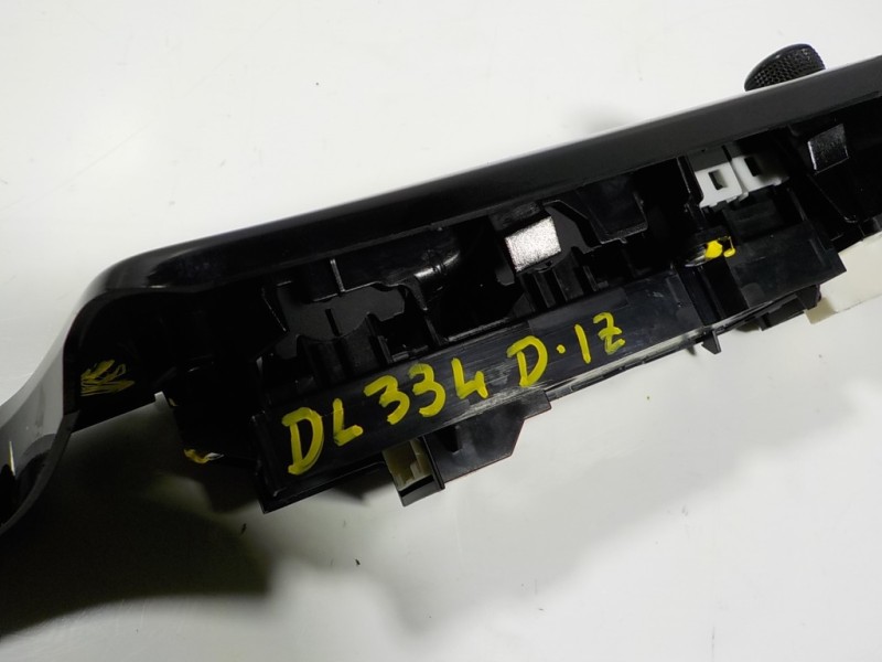 Recambio de mando elevalunas delantero izquierdo para toyota c-hr hybrid dynamic referencia OEM IAM 84040F4090 84040F4090 