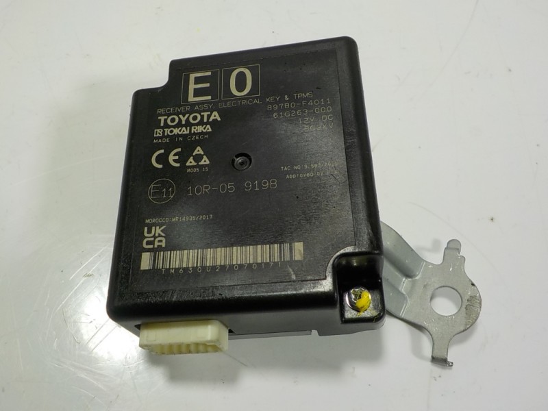 Recambio de modulo electronico para toyota c-hr hybrid dynamic referencia OEM IAM 897B0F4011 897B0F4011 