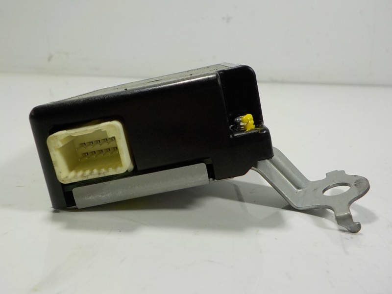 Recambio de modulo electronico para toyota c-hr hybrid dynamic referencia OEM IAM 897B0F4011 897B0F4011 