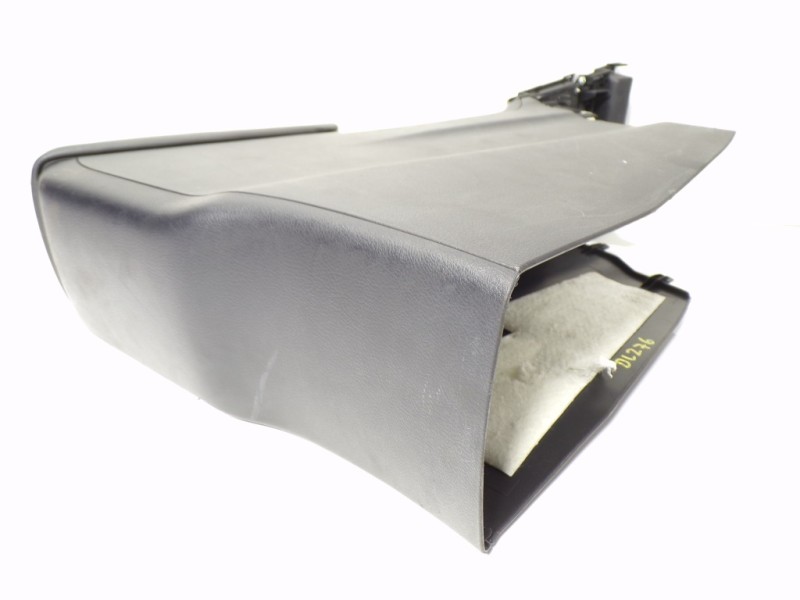 Recambio de apoyabrazos central para lexus ct 1.8 16v cat (híbrido) referencia OEM IAM 5890576010C1 5891176010 