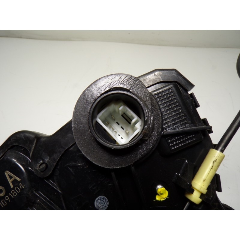 Recambio de cerradura puerta delantera izquierda para lexus ct 1.8 16v cat (híbrido) referencia OEM IAM 6904042241 1091804 