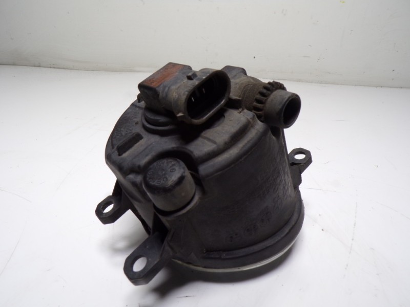 Recambio de faro antiniebla izquierdo para lexus ct 1.8 16v cat (híbrido) referencia OEM IAM 812200W040 03856802 