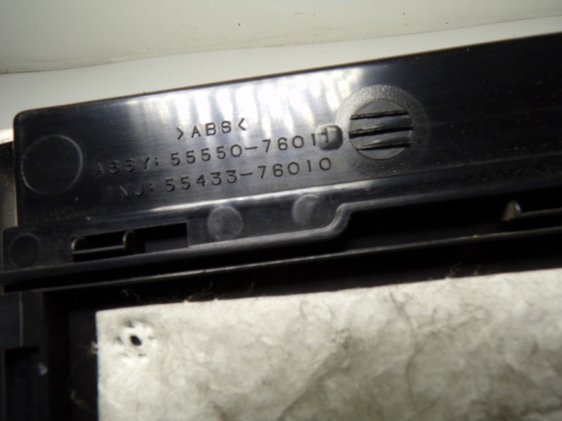 Recambio de guantera para lexus ct 1.8 16v cat (híbrido) referencia OEM IAM 5550176010C0 5555076011 