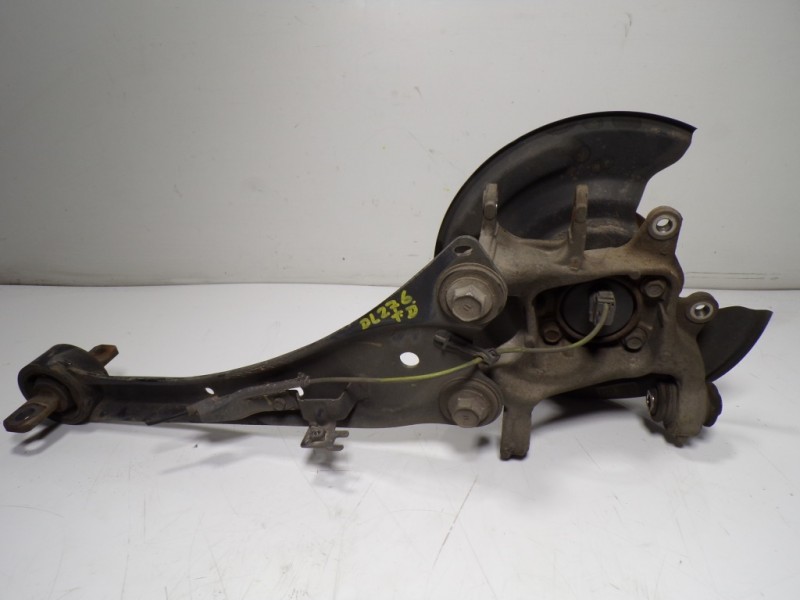 Recambio de mangueta trasera derecha para lexus ct 1.8 16v cat (híbrido) referencia OEM IAM 4230412240  4245076020